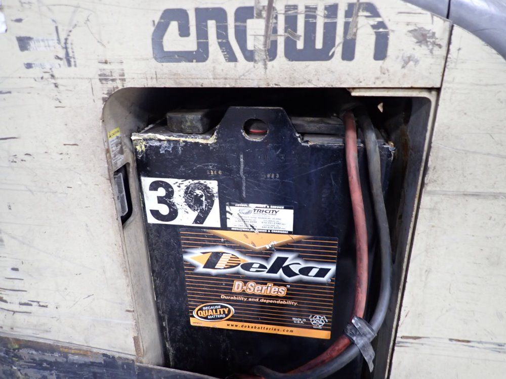 Crown Electric Stand Up Straddle Forklift