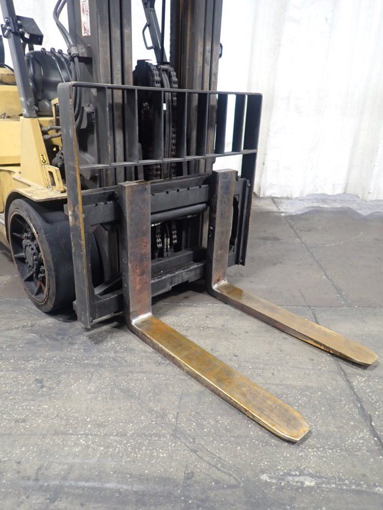 Caterpillar 15500# Gc70k Propane Forklift - Gc70k