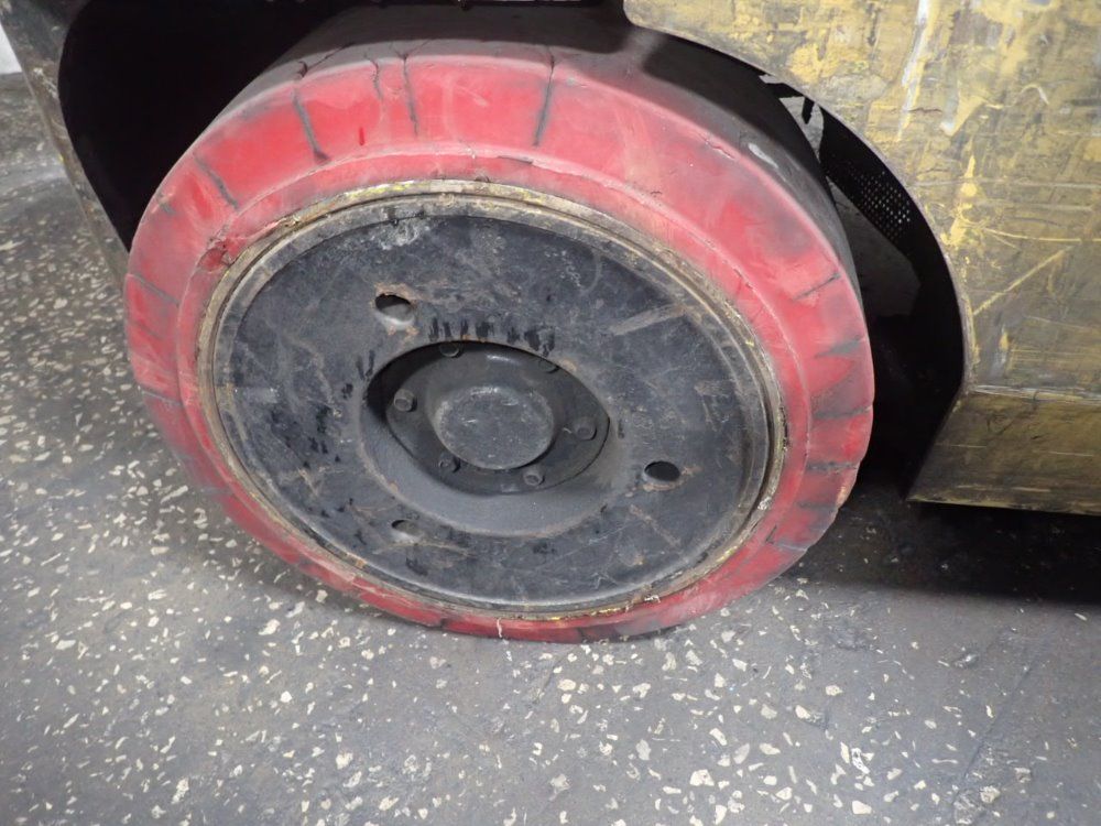 Caterpillar 15500# Gc70k Propane Forklift - Gc70k