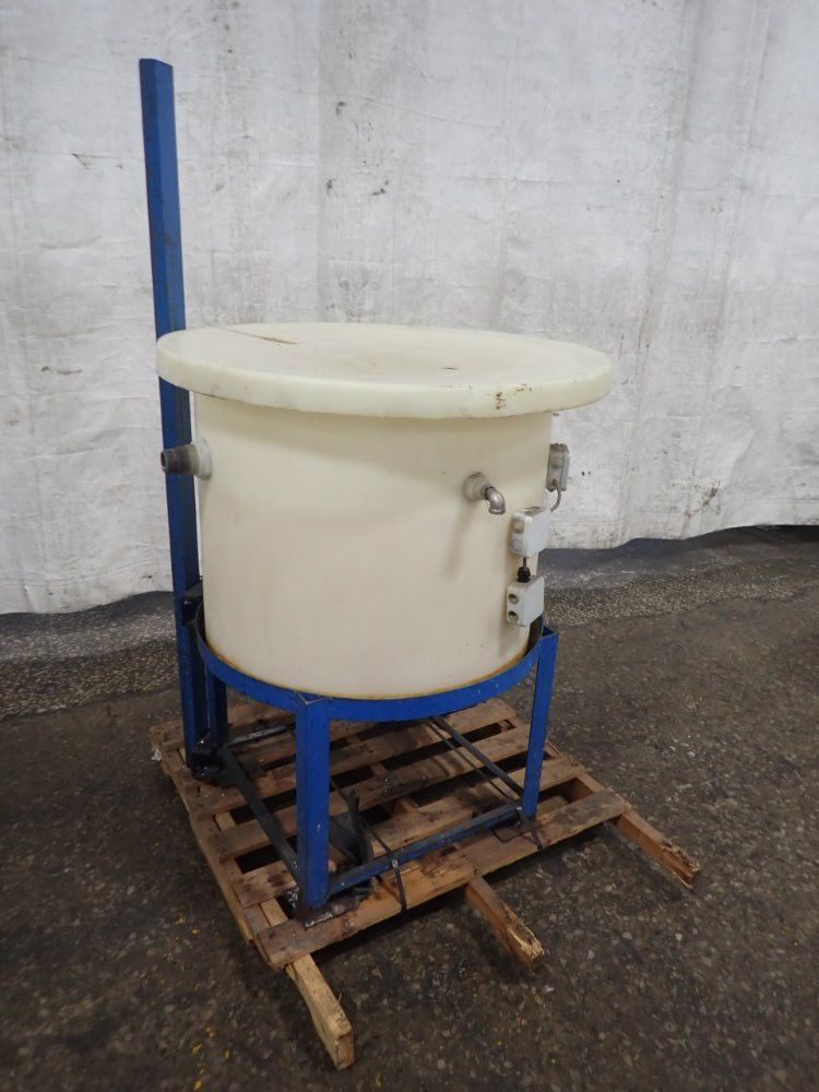 Chem-tainer Poly Tank