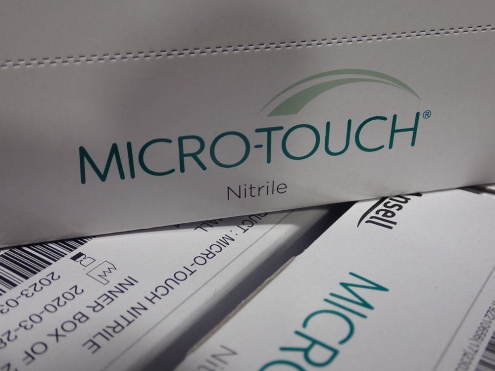 Micro-touch Nitrile Gloves