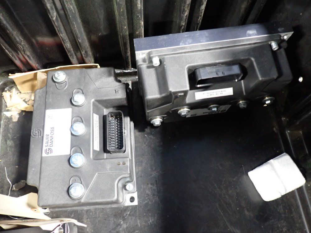 Sauer Danfoss Power Supply