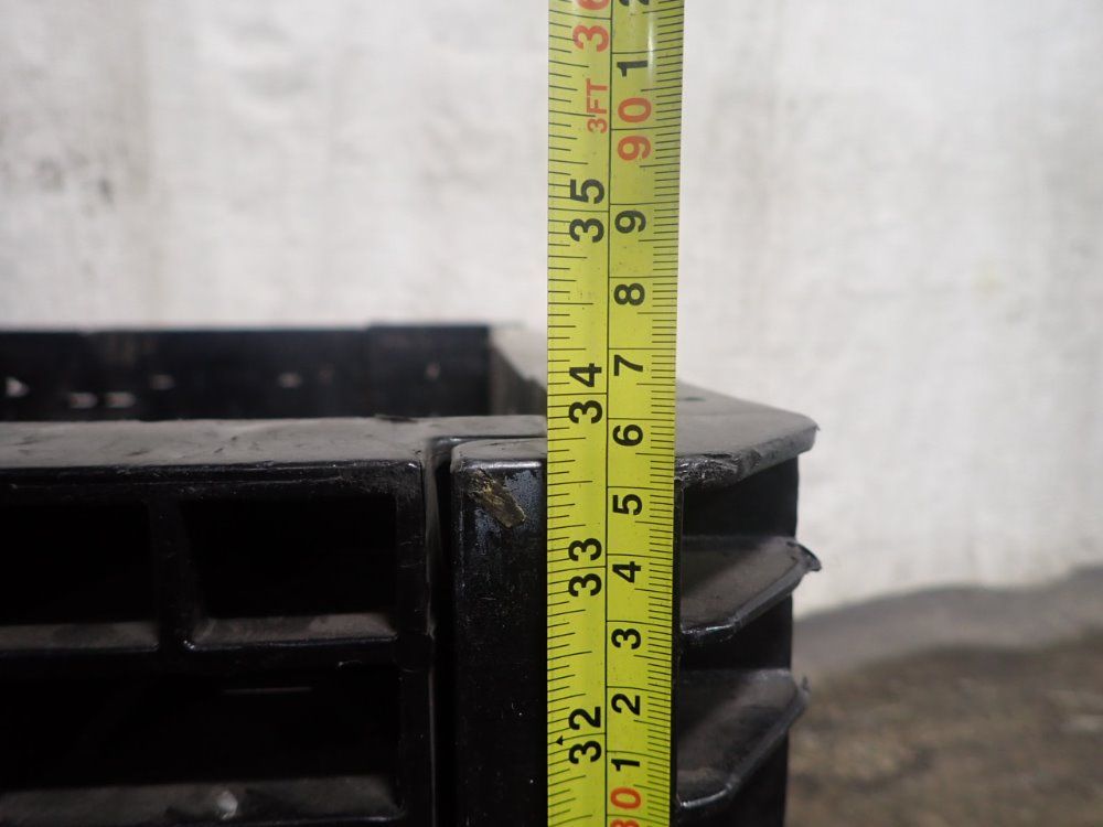 Cooper Standard Collapsible Plastic Crate