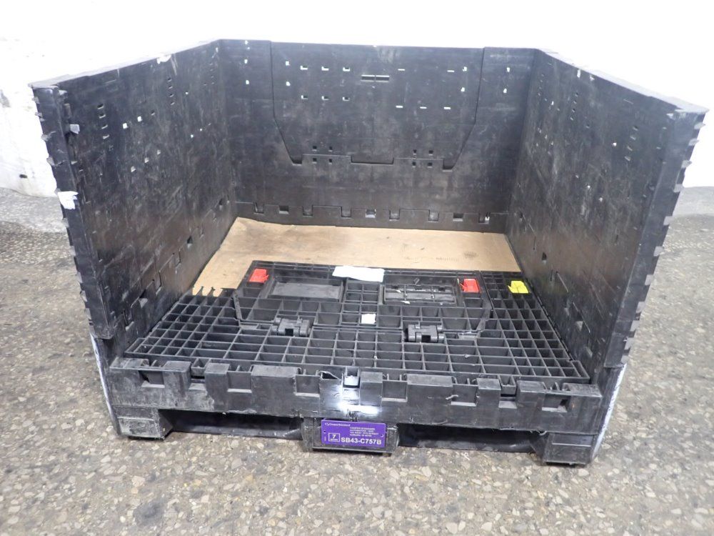 Cooper Standard Collapsible Plastic Crate