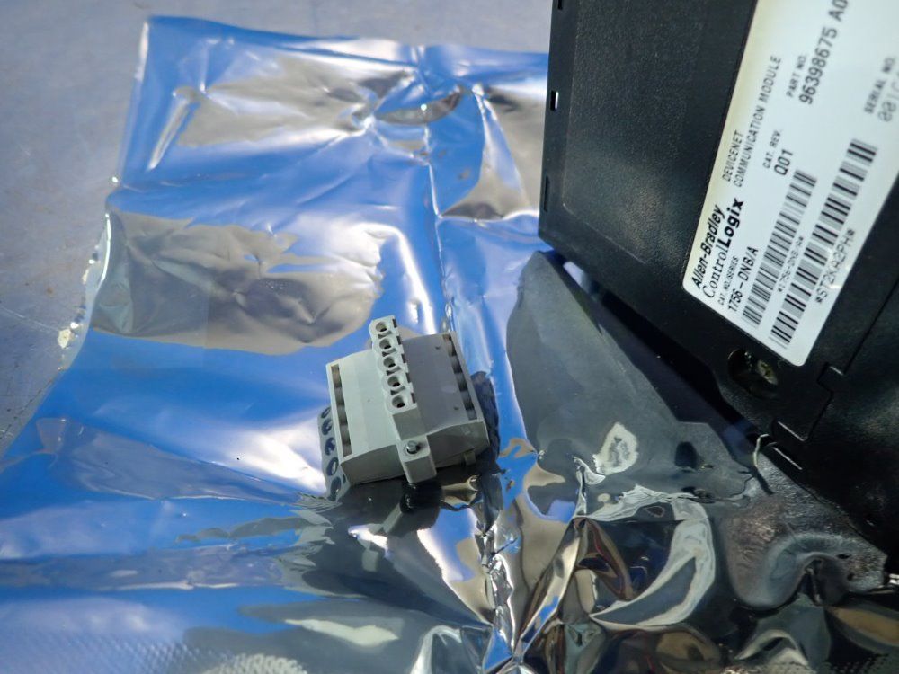 Allen Bradley 1756-dnb/a ~ Devicenet Communication Module - 1756-dnb/a