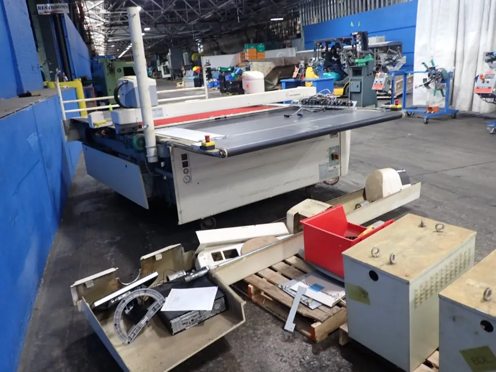 Lectra Vector 2500 V2 Cutting Table - Vector 2500 V2