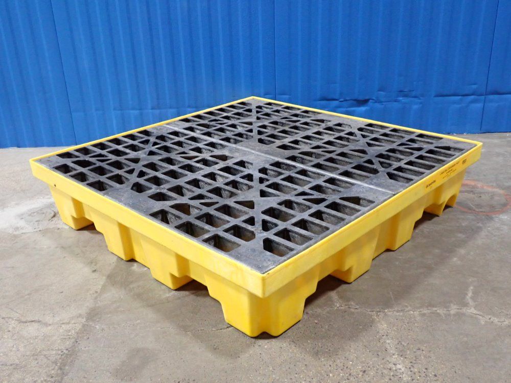 Uline 48"x48"x10" Spill Containment Pallet - H-4035-ng