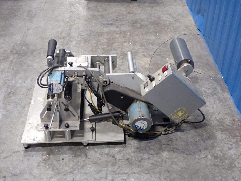 Oem Labeling Equipment 6" Bottle Labeler - 1600