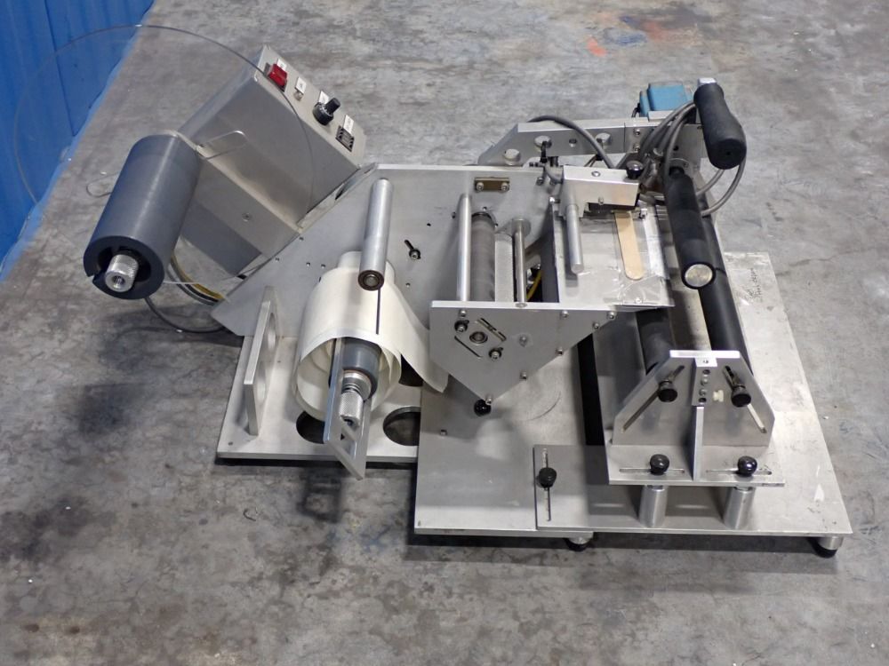 Oem Labeling Equipment 6" Bottle Labeler - 1600