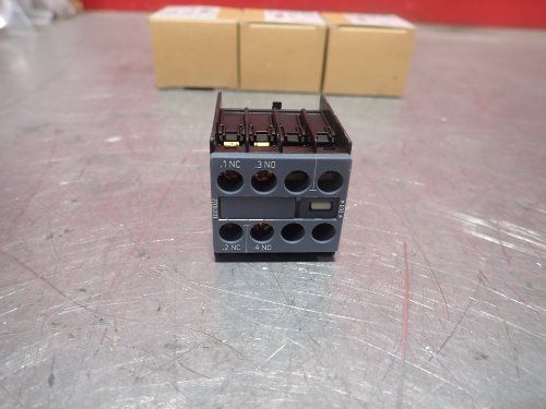 Siemens 3 Siemens 3rh2911-1ha11 Aux Switch Blocks - 3rh2911-1ha11