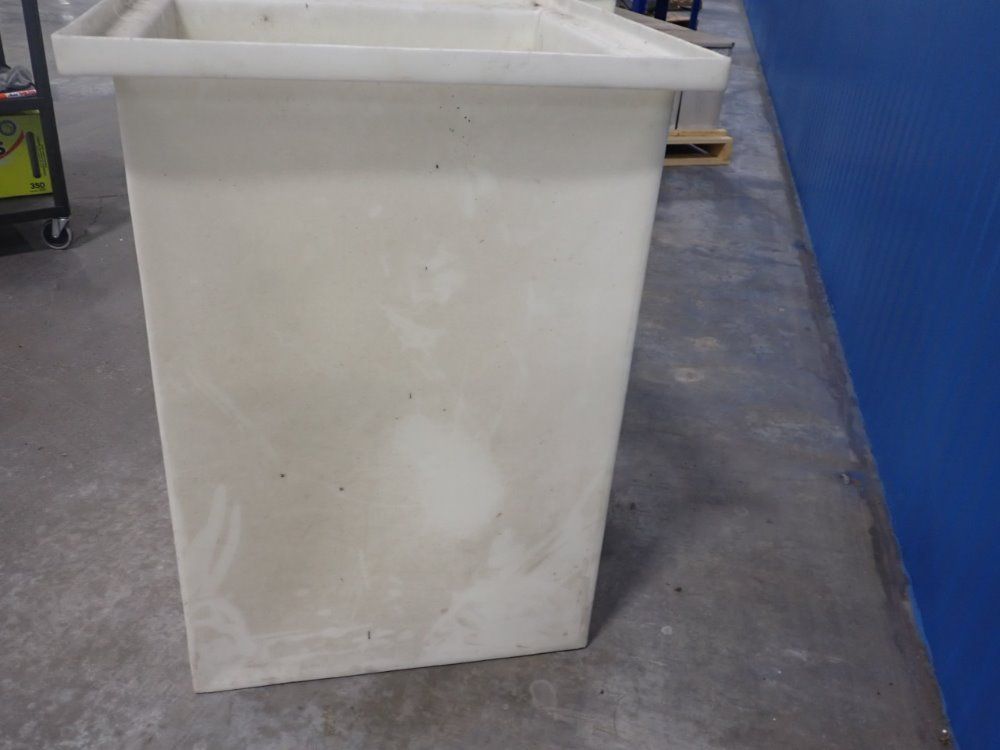 Chemtainer 90 Gal Tank