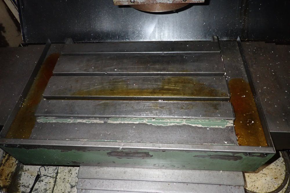 Okk 16" X 28 1/2" Pcv-40 Cnc Vmc - Pcv-40