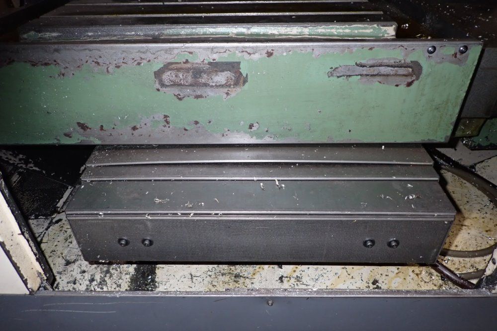 Okk 16" X 28 1/2" Pcv-40 Cnc Vmc - Pcv-40