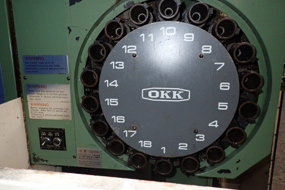 Okk 16" X 28 1/2" Pcv-40 Cnc Vmc - Pcv-40