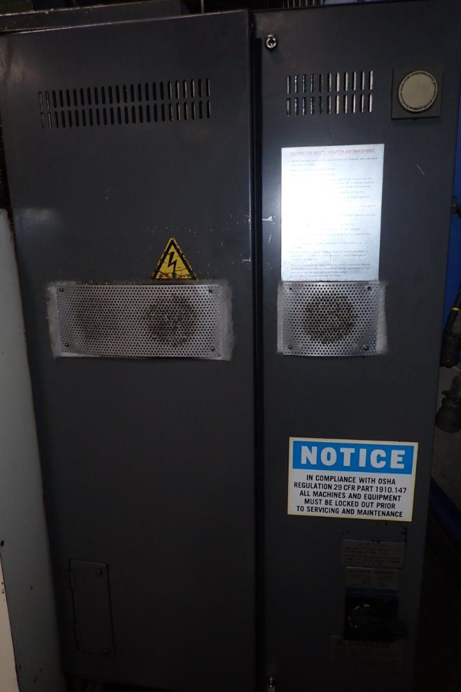 Okk 16" X 28 1/2" Pcv-40 Cnc Vmc - Pcv-40