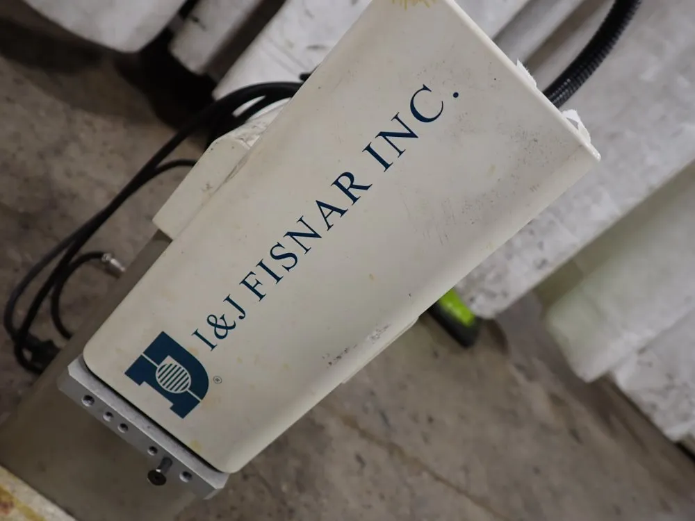 I & J Fisnar Inc Dispensing Robot
