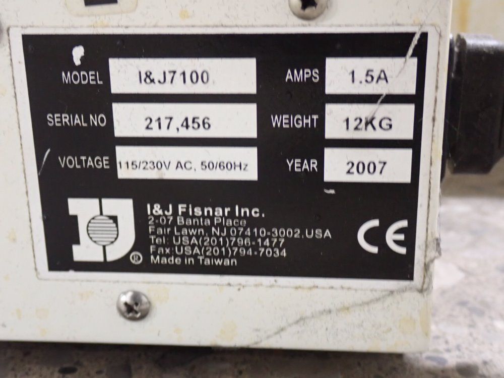 I & J Fisnar Inc Dispensing Robot