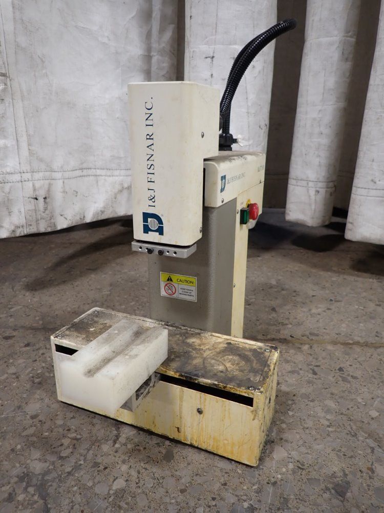 I  J Fisnar Inc Dispensing Robot