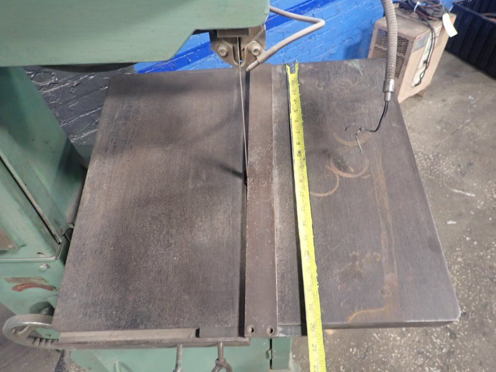 Annealing Vertical Band Saw