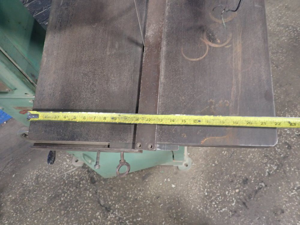 Annealing Vertical Band Saw