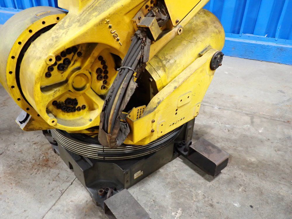 Fanuc R-2000ia/165f Robot - R-2000ia/165f