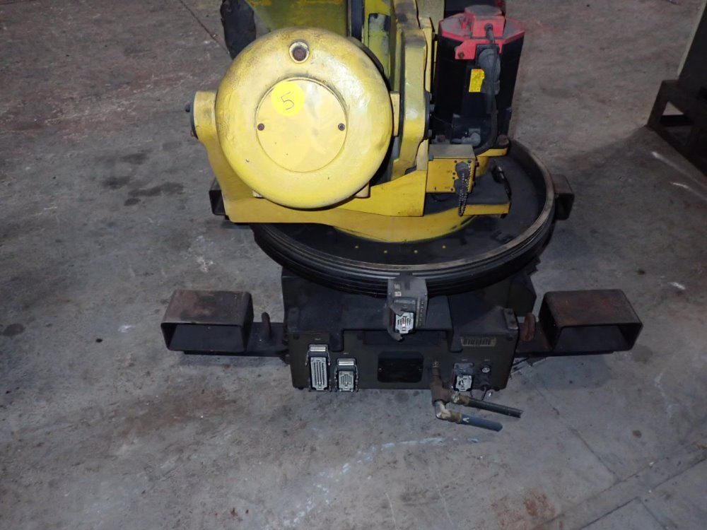 Fanuc R-2000ia/165f Robot - R-2000ia/165f