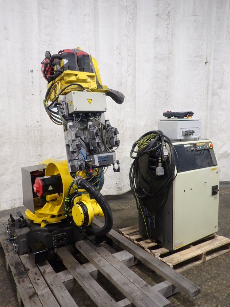 Fanuc R-2000i/165f Robot - R-2000i/165f