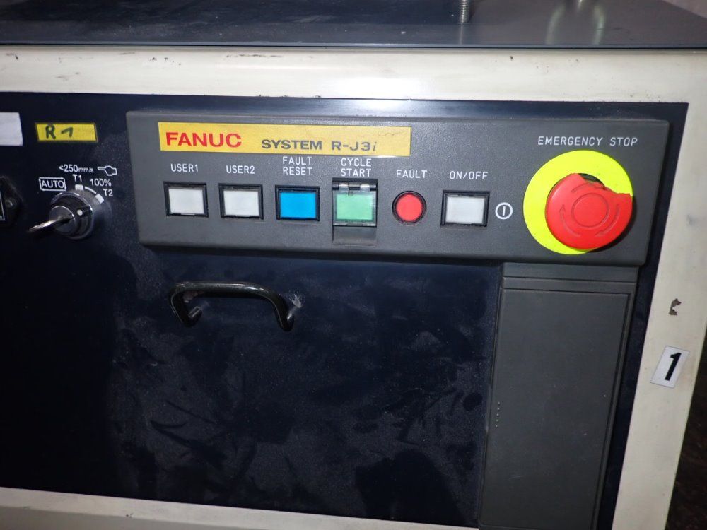 Fanuc R-2000i/165f Robot - R-2000i/165f