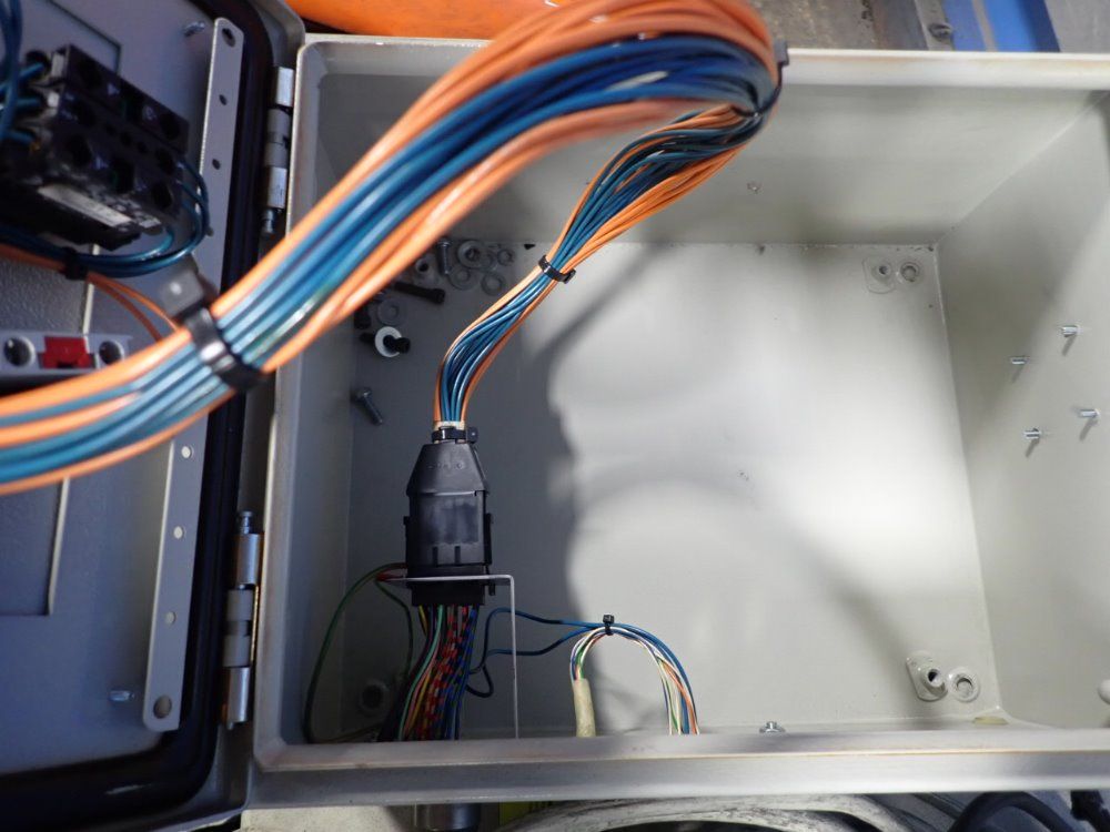 Abb Irb4400 M2000 Robot - Irb4400 M2000