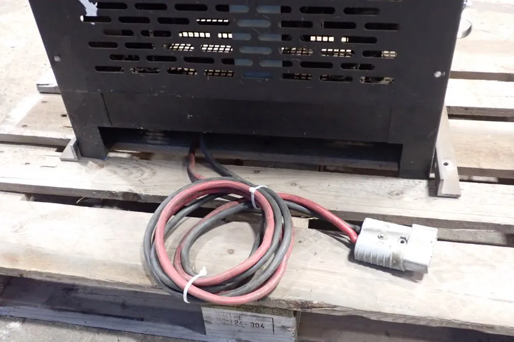 Plus One Industrial Battery Charger