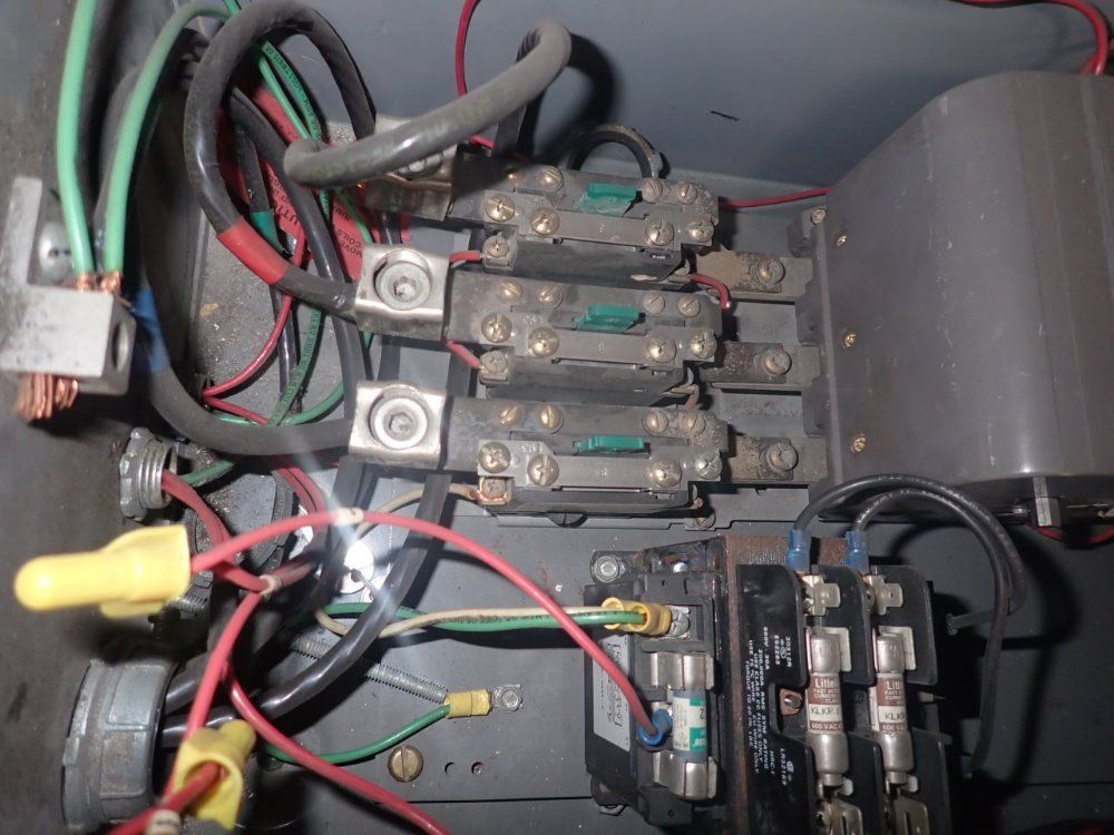 International Rubber Industries Rubber Extruder