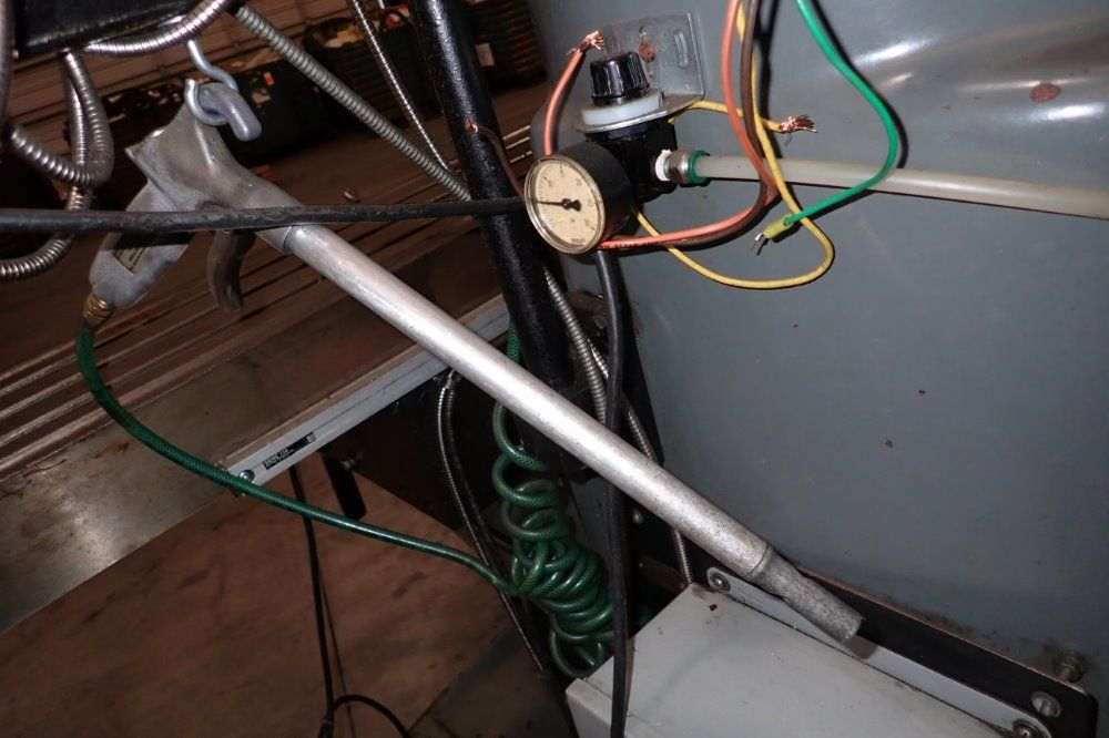 Bridgeport Vertical Mill With Shaping Attachment