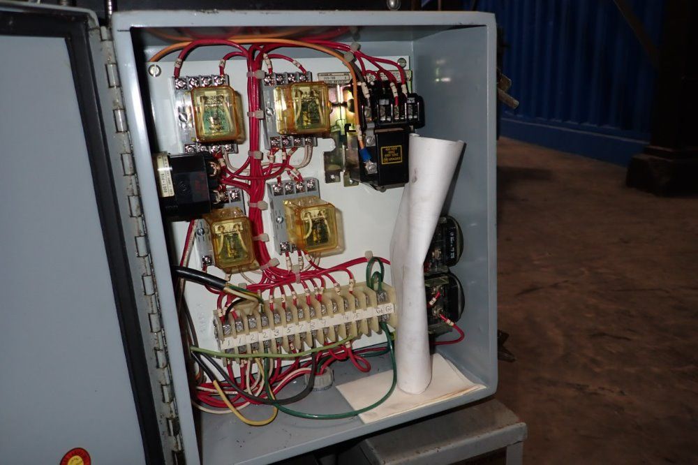 Bridgeport Vertical Mill With Shaping Attachment