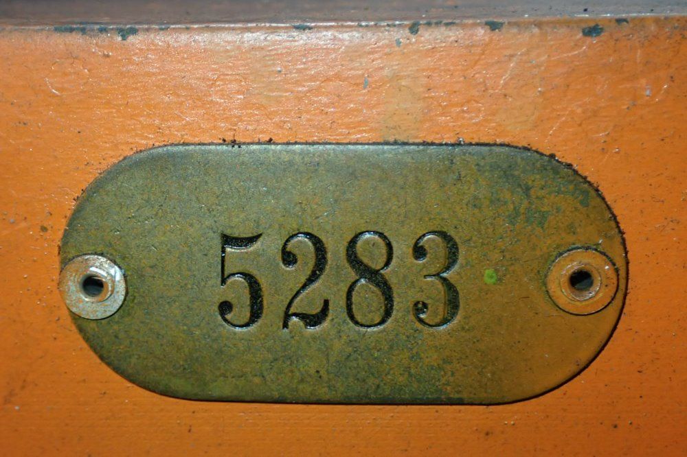 Presto 1000# Hydraulic Lift Truck - M-152-1