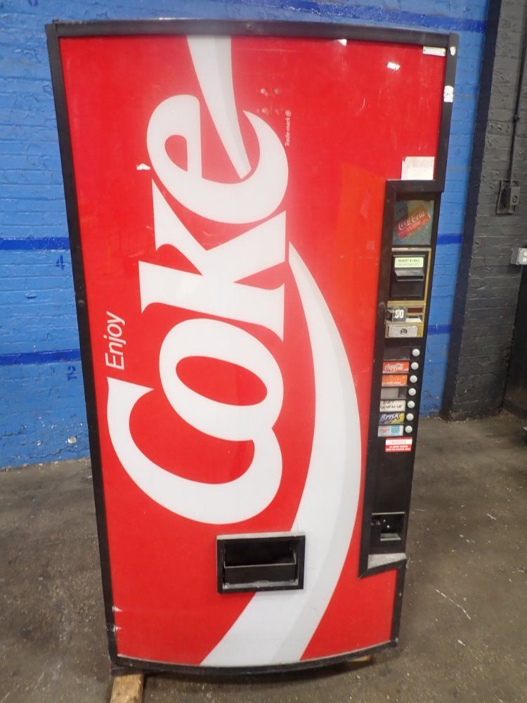 Dixie-narco Beverage Vending Machine