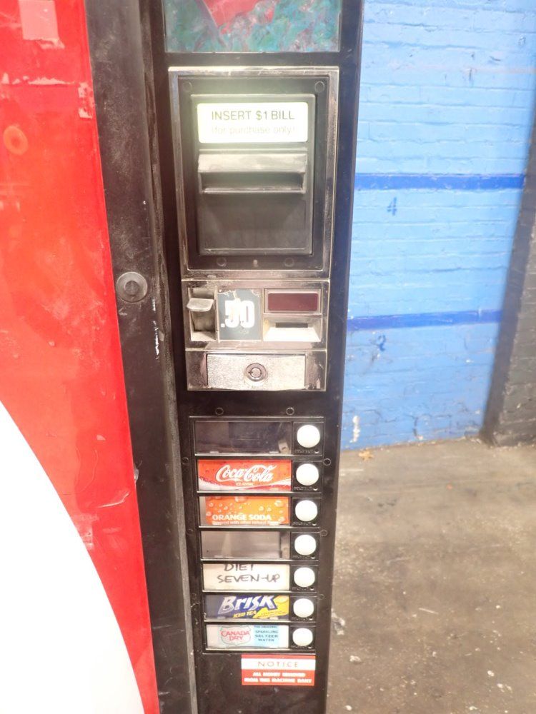 Dixie-narco Beverage Vending Machine