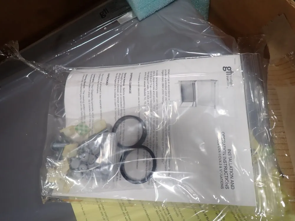 Luminaire Color Viewing Station