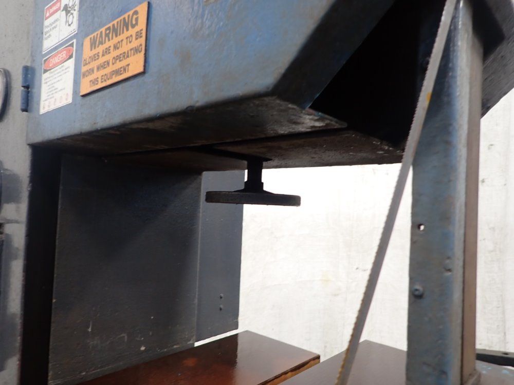 Dake Johnson 24" Vh-24 Vertical Band Saw - Vh-24