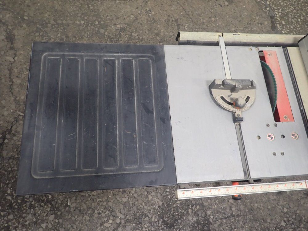 Black & Decker Table Saw