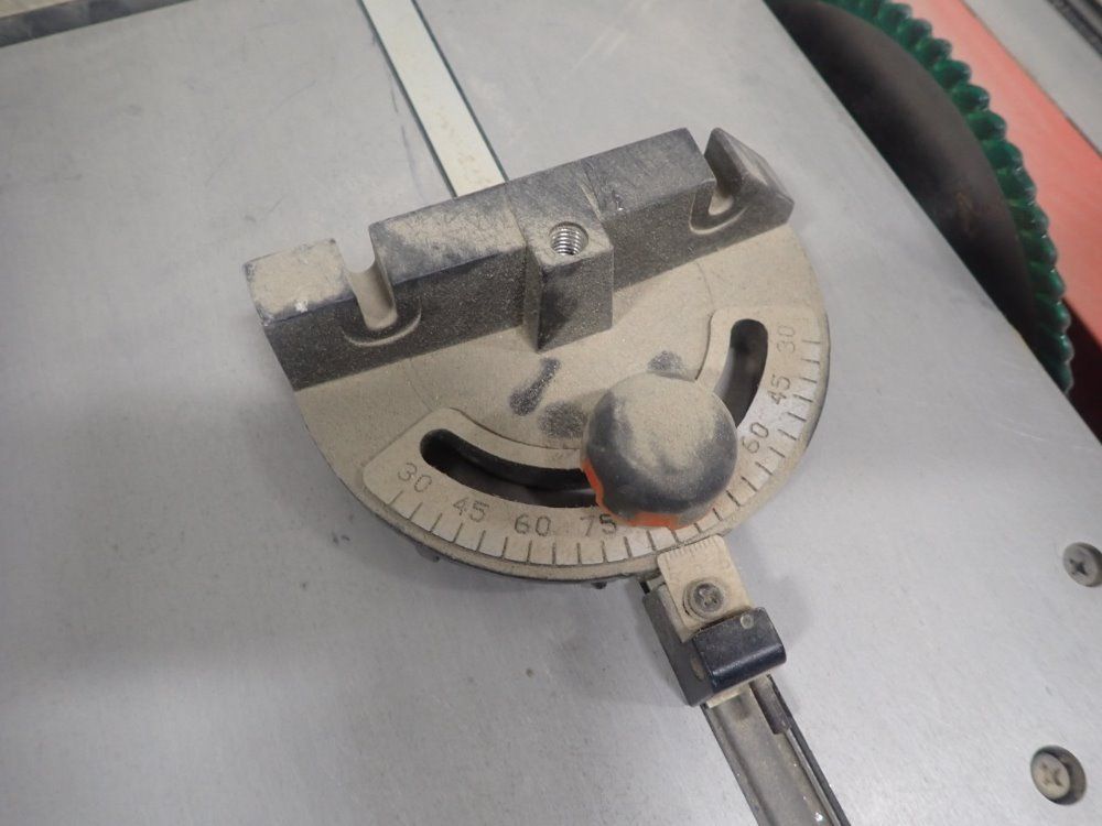 Black & Decker Table Saw