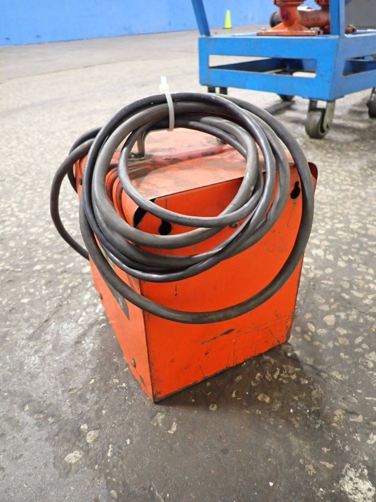 Hako Battery Charger