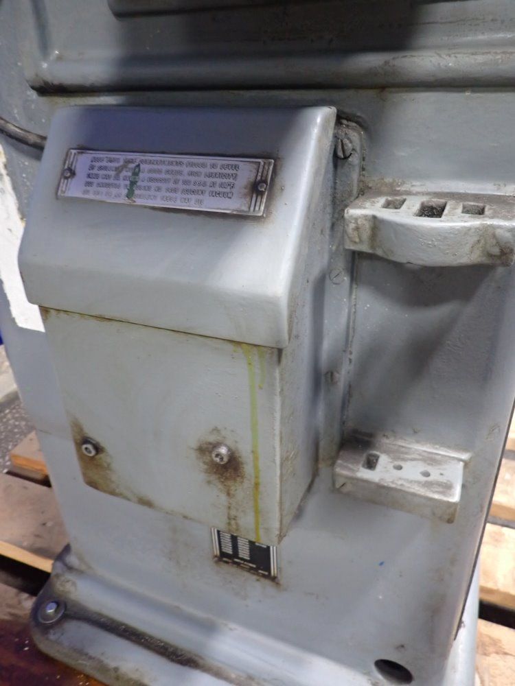 Brown & Sharpe 6" X 26" Surface Grinder - 2l