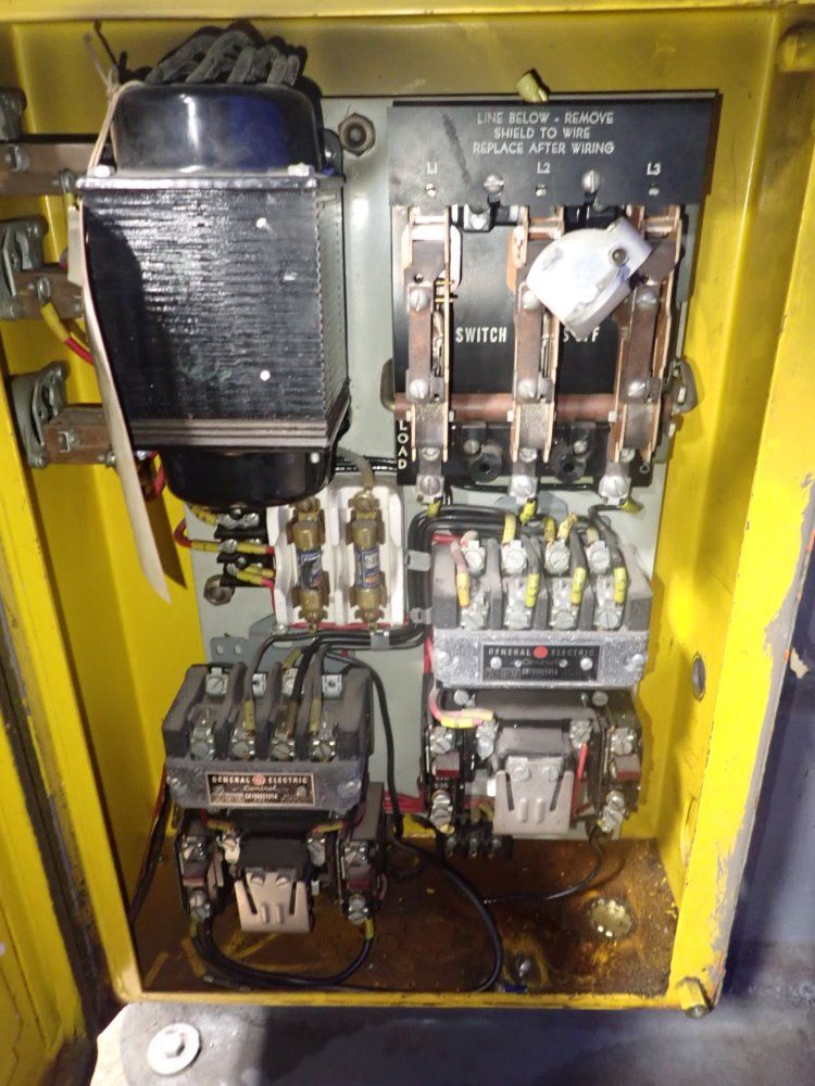 Brown & Sharpe 6" X 26" Surface Grinder - 2l