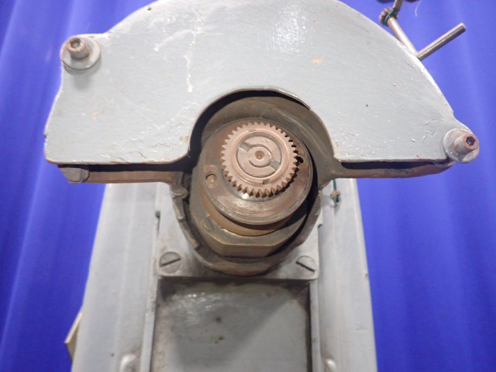 Brown & Sharpe 6" X 26" Surface Grinder - 2l