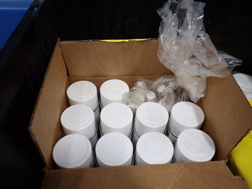 Limco White-touch Up Kit Lot - A369at628