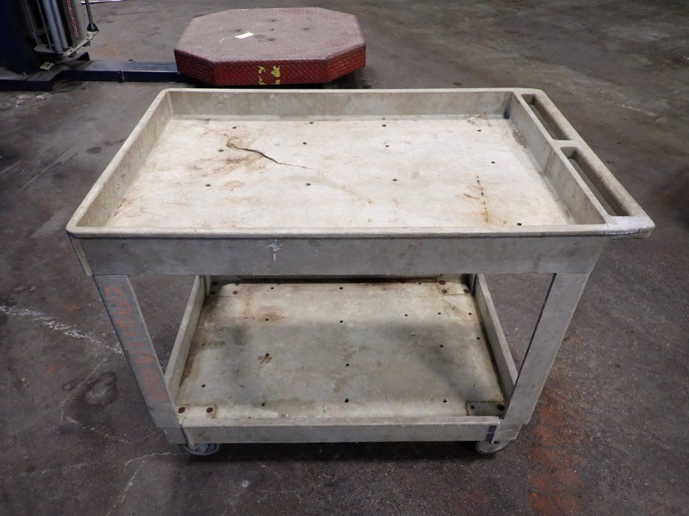 Rubbermaid 36" X24" X33" Cart