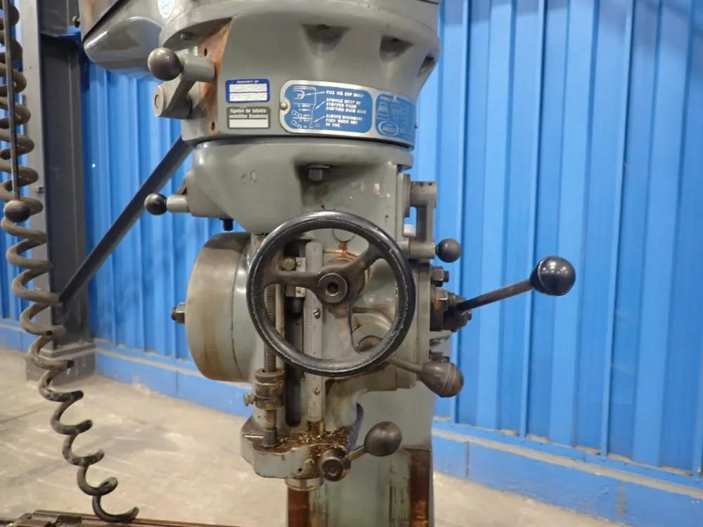 Wells Index 1hp/1.6a Vertical Milling Machine - 747