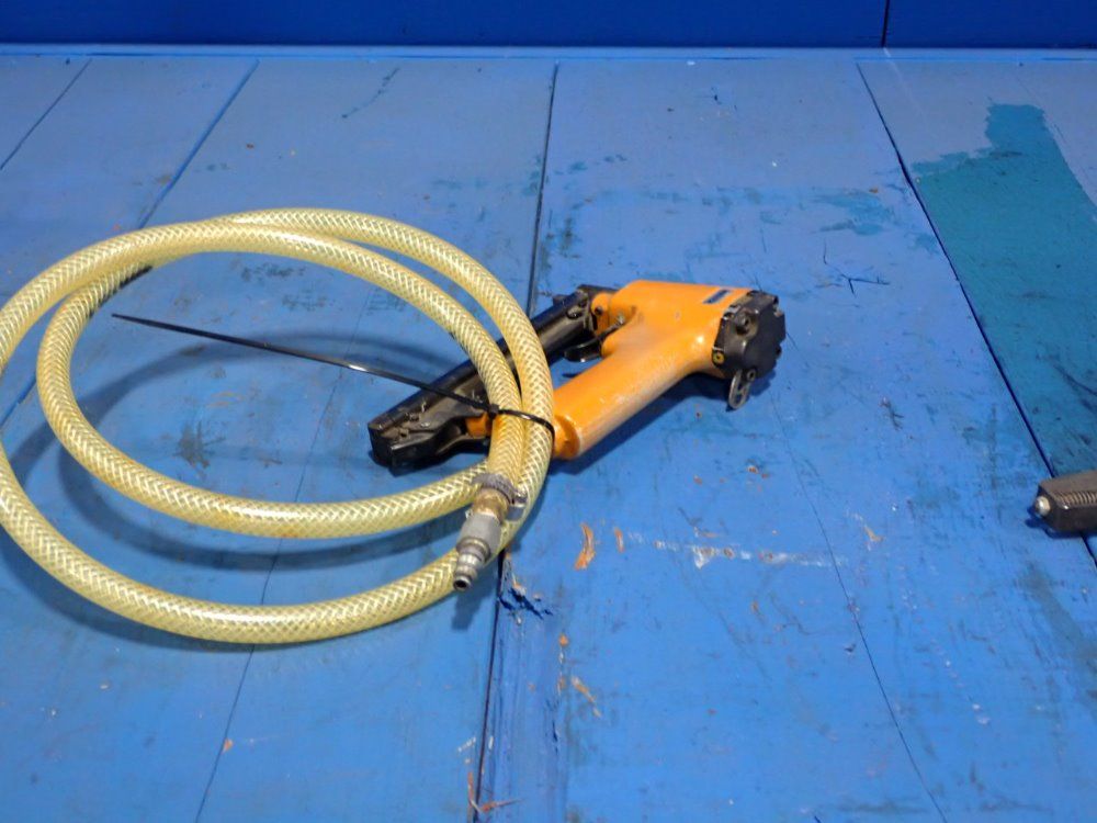 Bostitch Pneumatic Stapler - Tu20