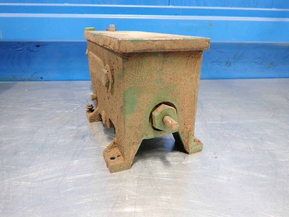 Western Chemical Pumps 3.5-35 Injections Per Minute Chemical Injection Pump - Type Mt