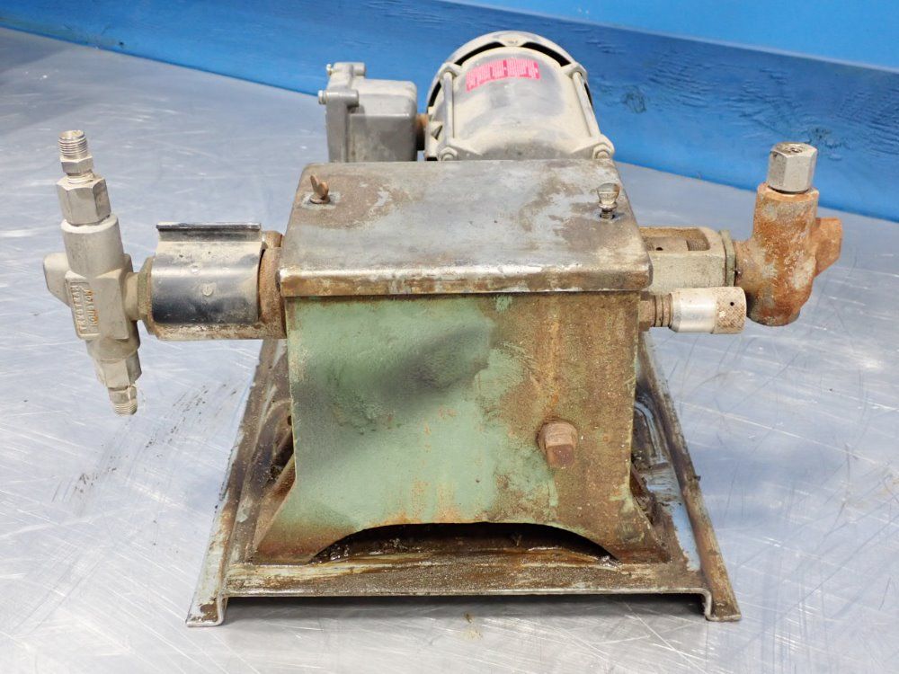 Texsteam 8oz-1.5gal/day Chemical Injection Pump And Motor